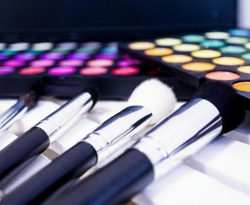 販売員・セールスレディ