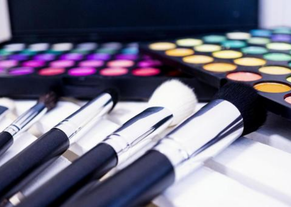 販売員・セールスレディ